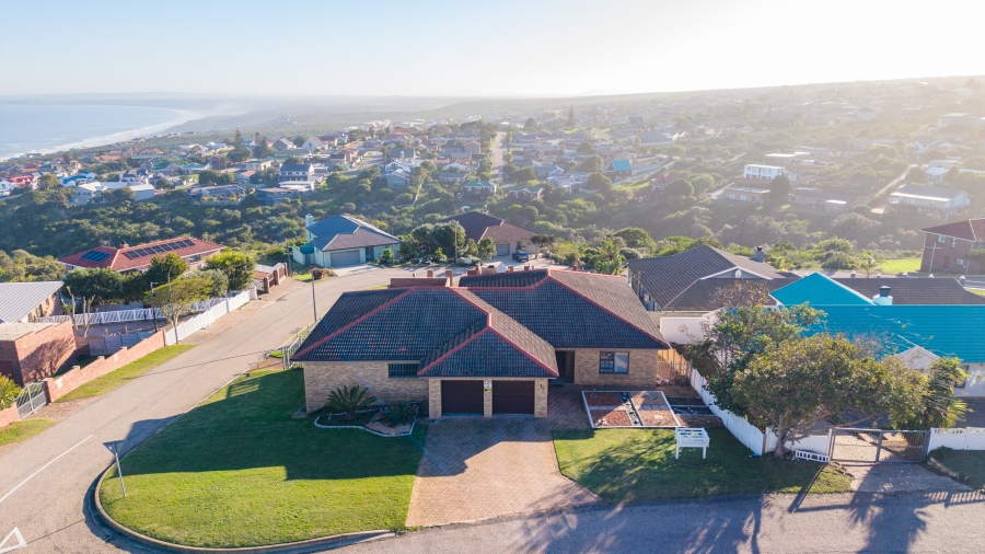 4 Bedroom Property for Sale in Dana Bay Western Cape